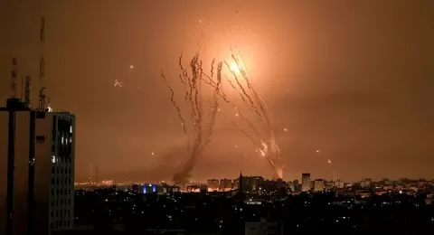 Израиль объявил о состоянии войны впервые за 50 лет