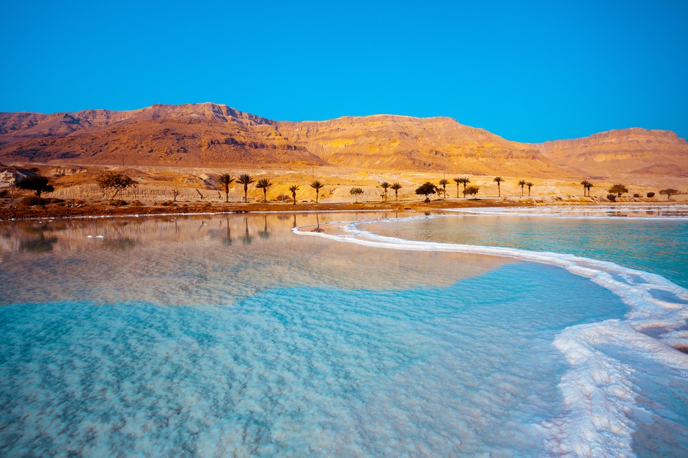Соляные отложения Мёртвого моря