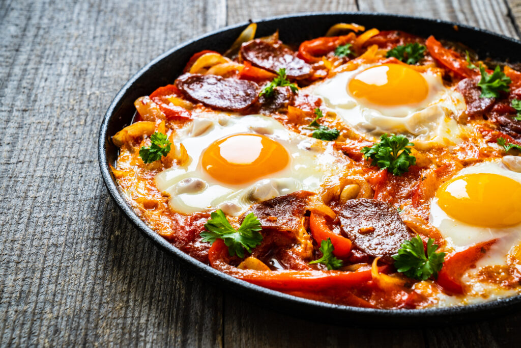 Шакшука: пошаговый рецепт классического приготовления